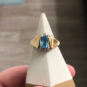 10K Gold with Blue Topaz Ring - Size 7